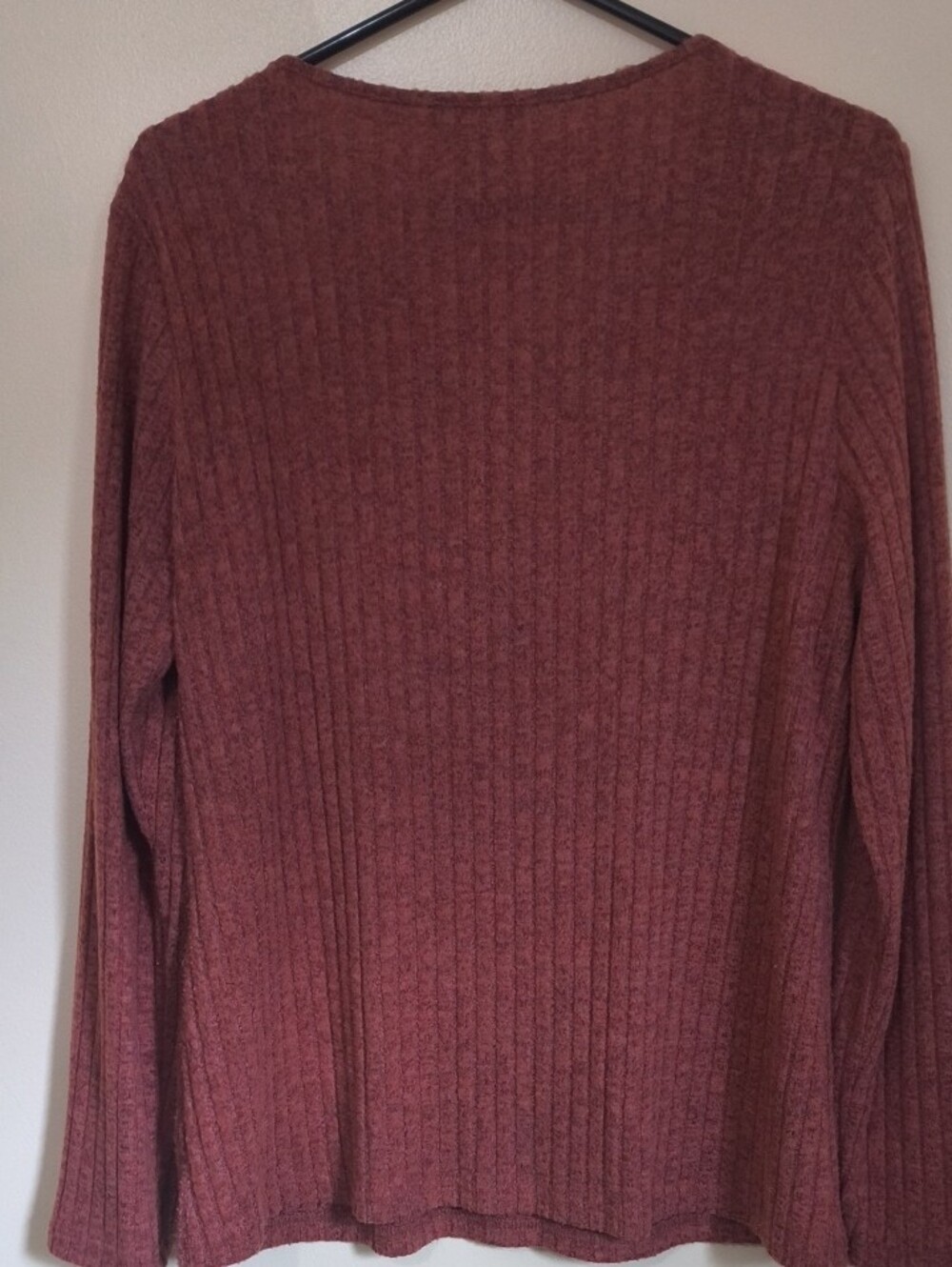 Sampeel Women's Ribbed V-Neck Sweater - Rust - Picture 4 of 4